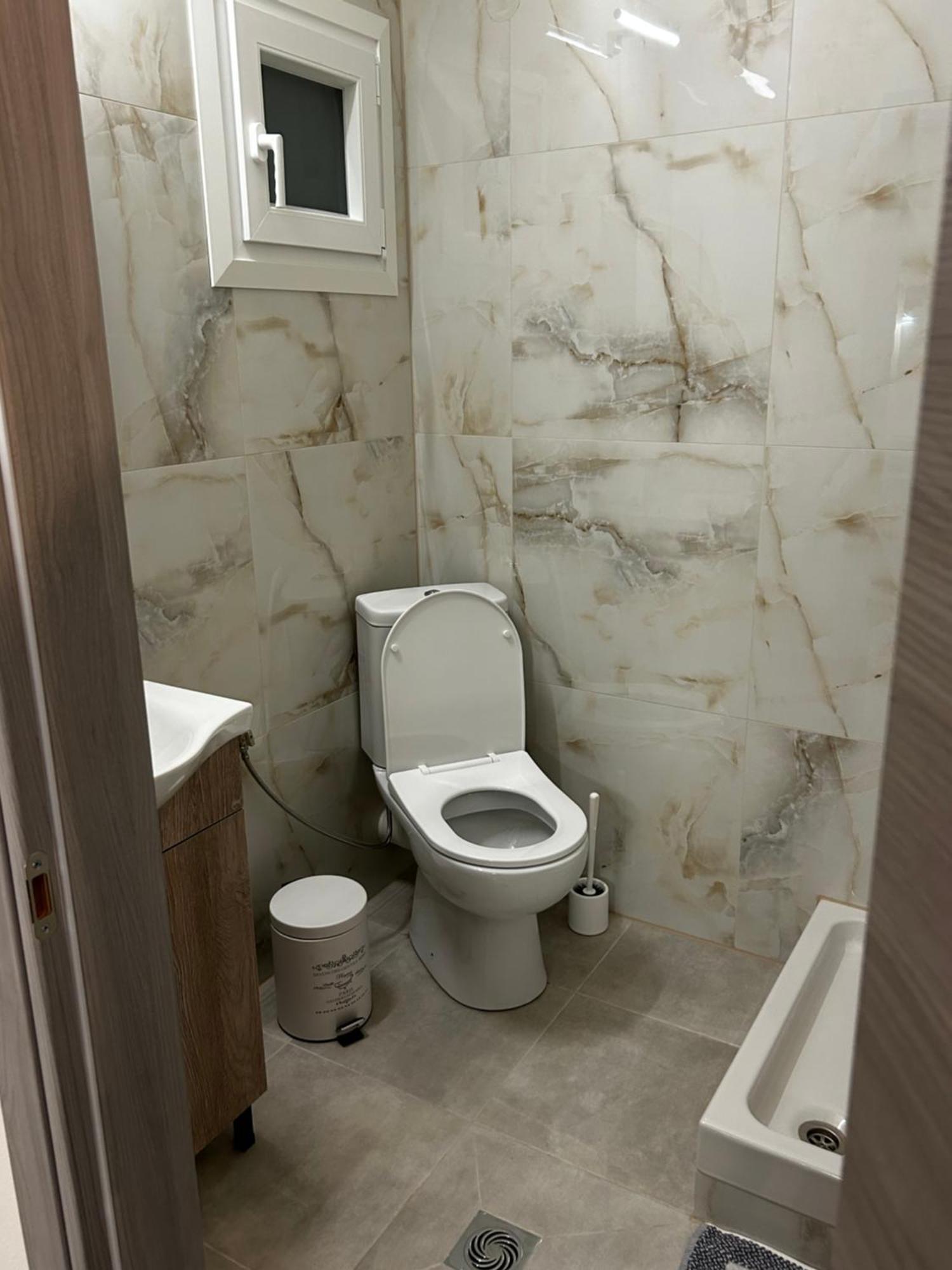 Aristotelis Apartments Nea Karvali Exteriör bild